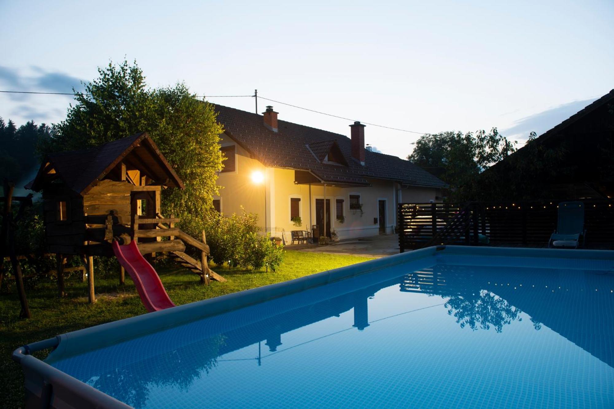 Apartma Marija Metlika Esterno foto